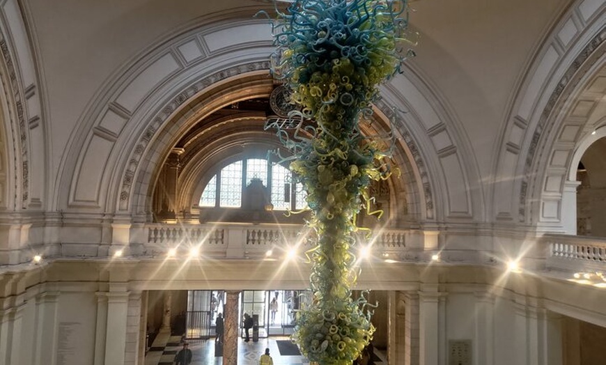 Image 6: Stories in Art London Victoria and Albert Museum Private tour