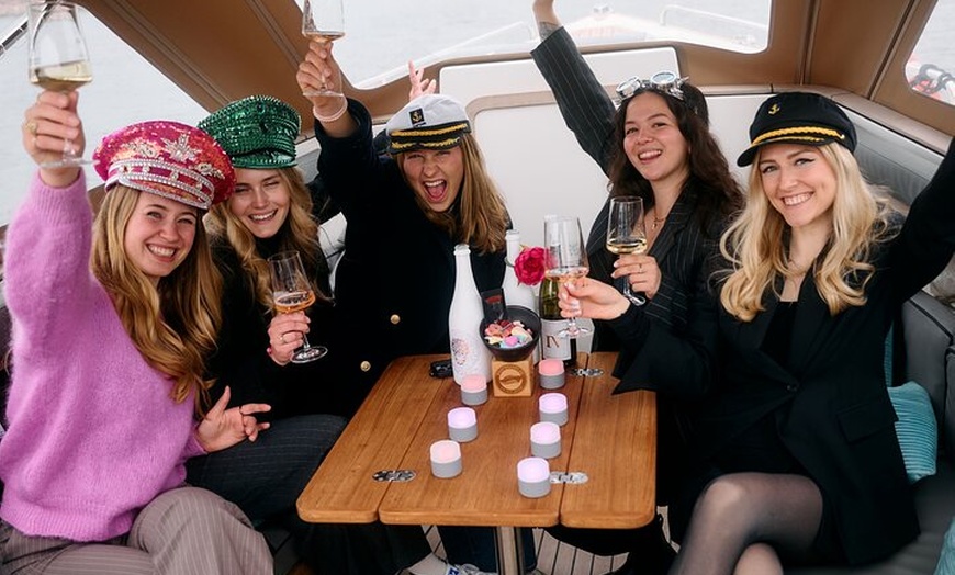 Image 2: Bootsfahrt Heidelberg Privatboot mit Kapitän 3,5h bis 12 Gäste