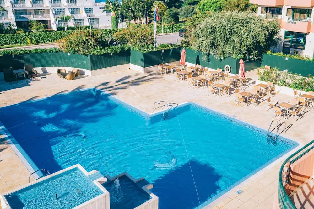 ✈ ALGARVE | Albufeira - Muthu Forte da Oura Apartment Hotel 5*, 2 n...