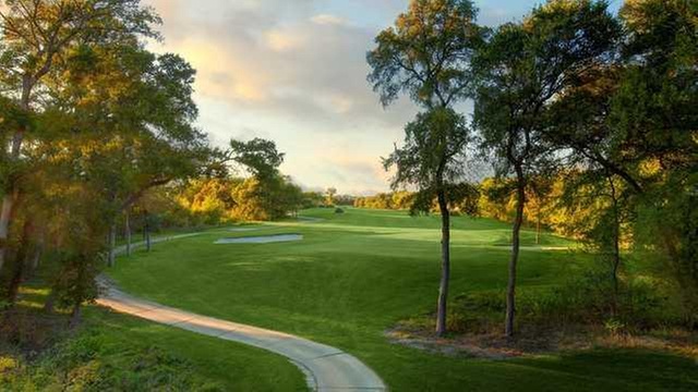 Online Booking - Round of Golf at Woodbridge Golf Club
