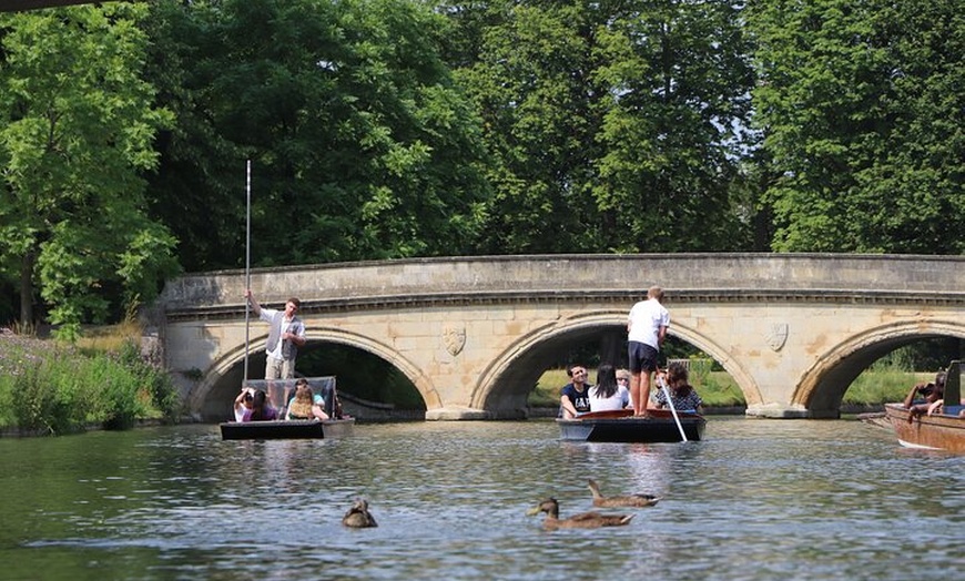 Image 1: Shared Chauffeured Punt Tour