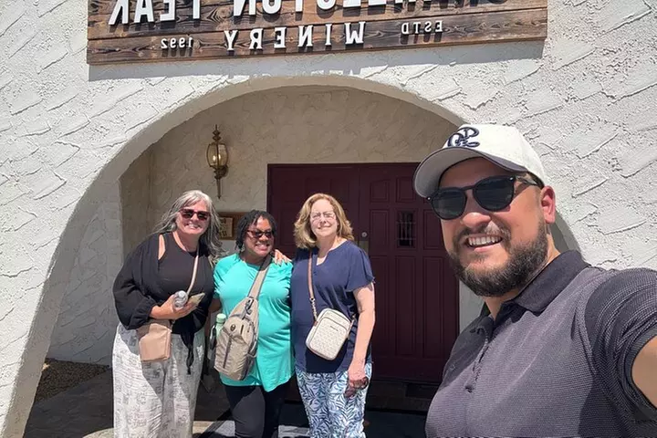 Wine Tasting Tour from Las Vegas with Snacks