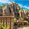 Image 2: Monasterio de Montserrat y Virgen Negra con Almuerzo en Casa Rural