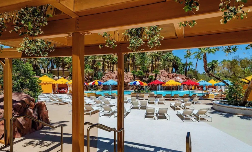 Image 14: ✈ NEVADA | Las Vegas - Rio Hotel & Casino, a Destination by Hyatt H...