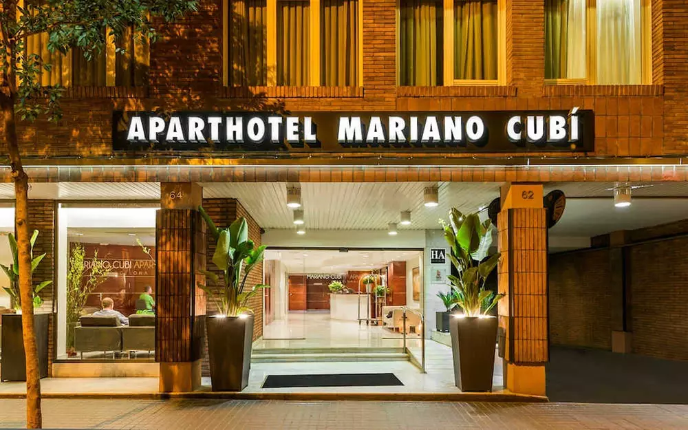 ✈ SPANIEN | Barcelona - Mariano Cubi Aparthotel Barcelona 4*, 2 Näc...