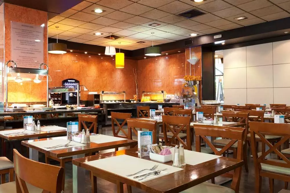 ✈ HISZPANIA | Madryt - Senator Barajas Hotel 4*, 2 nocy - City break