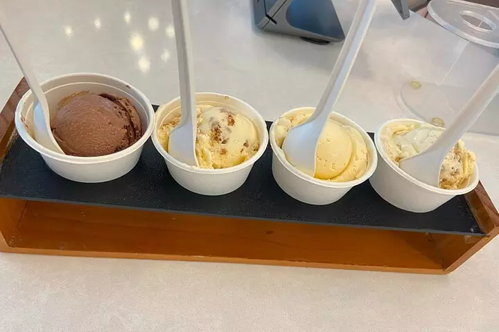 Charleston French Quarter or Brunch Food Tour with 7+ Tastings