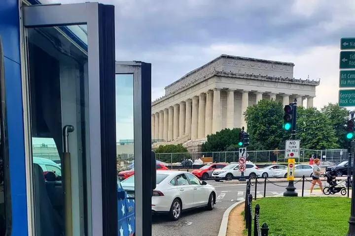 Washington DC Monuments Guided American Minibus Tour(Day&Night)