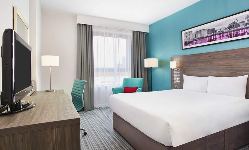 Image 3: ✈ VERENIGD KONINKRIJK | Liverpool - Leonardo Hotel Liverpool 4*, 2 ...