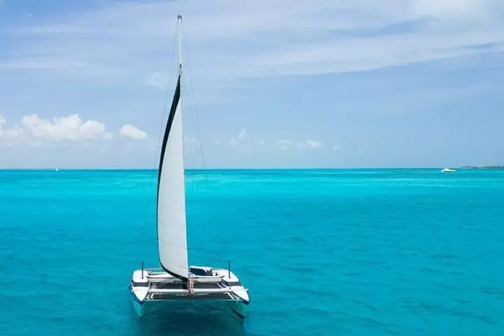 Private Catamaran Tour to Isla Mujeres