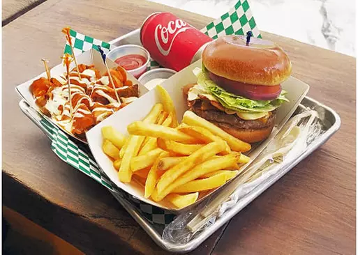 5% Cash Back at 305 Degrees Burgers Hollywood