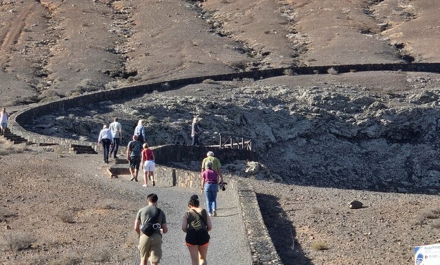 Image 16: Fuerteventura: PANORAMA GRAND TOUR 2 en 1 Tour histórico y fotográf...