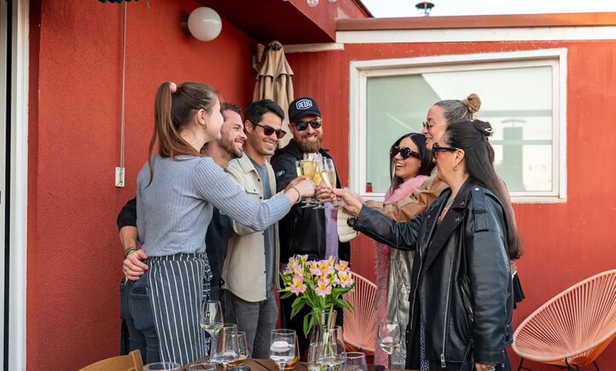 Image 18: Barbacoa Paella en una terraza en Barcelona con un chef