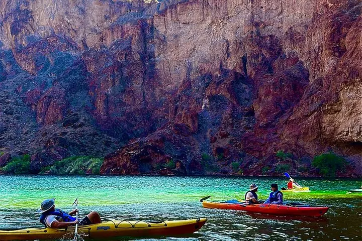 Emerald Cave Kayaking Tour from Las Vegas, Best Dam 1/2 Day Trip