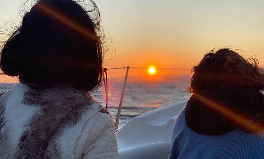 Image 4: Barcelona Sunset Private Saxiphone y barra libre