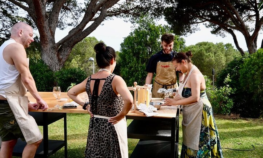Image 8: Experiencia de cocina mediterránea en el retiro