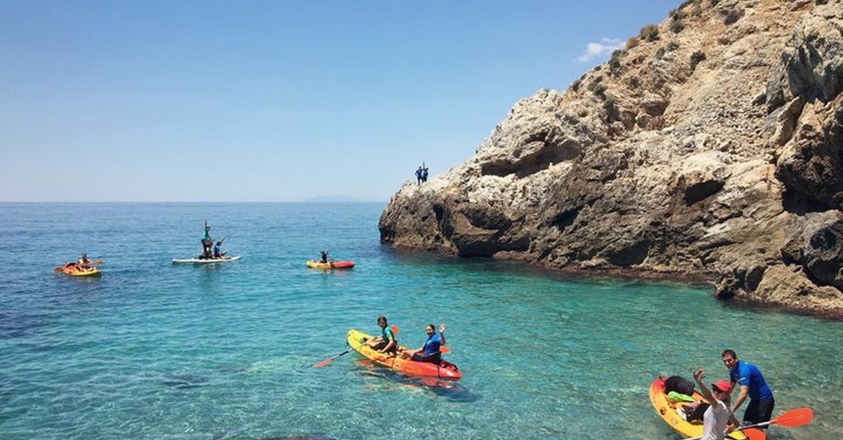 Ruta en kayak por el paraje natural de Maro-Cerro Gordo, Málaga