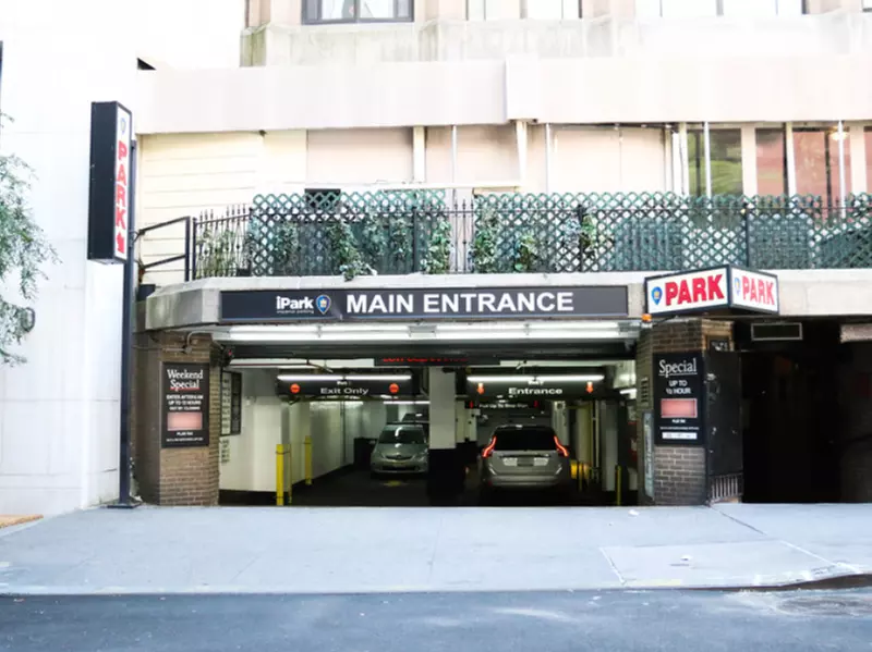 Parking at iPark - 73rd Street Parking Corp. Garage
