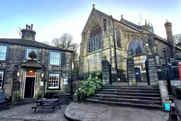 Bronte Tour (Entrance Fees Included) - Image 5