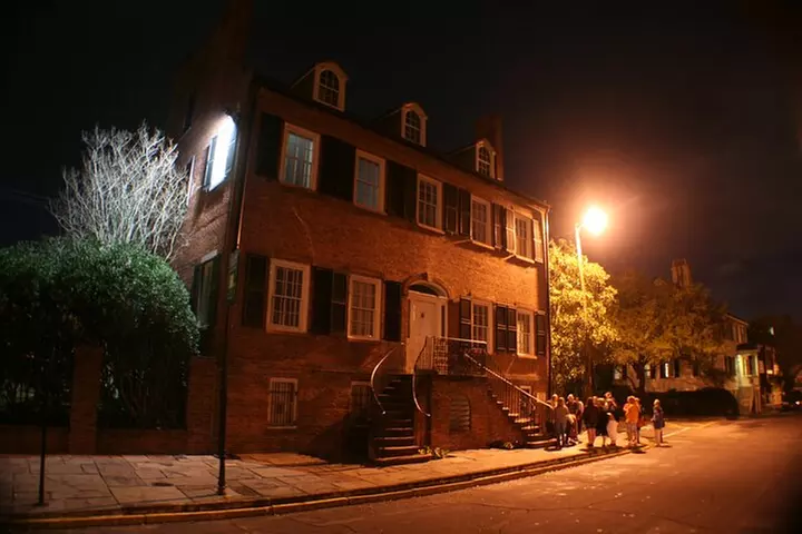 Haunted Savannah Pub Crawl