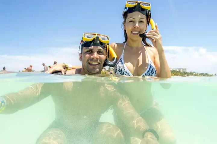 Isla Mujeres Private Catamaran Tour with Transportation