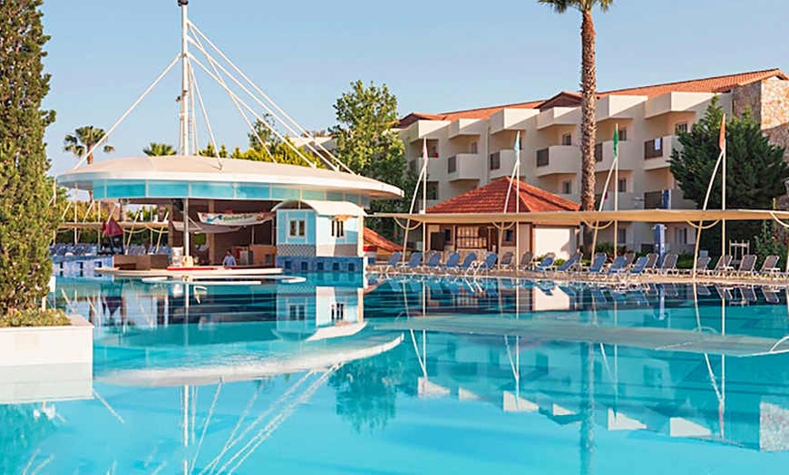 Image 1: ✈ IZMIR ET SA RÉGION | Kusadasi - Aqua Fantasy Aquapark Hotel & Spa...