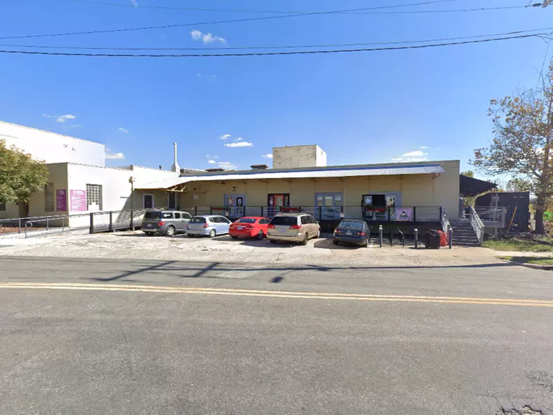 Parking at 305 S. Dillard St. Lot