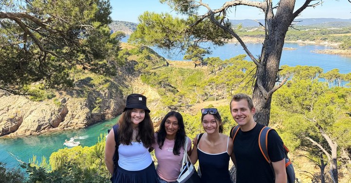 Actividad de caminata y snorkel en la Costa Brava desde Barcelona