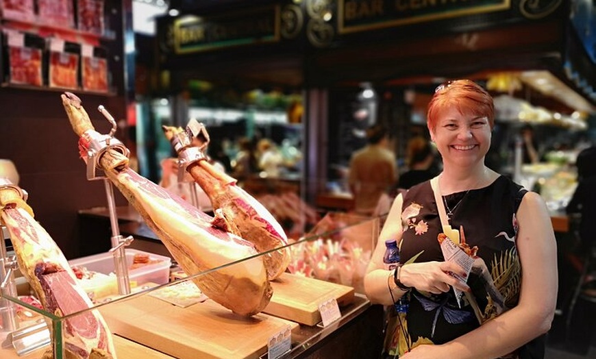 Image 3: Tour privado de comida y bebida gourmet - Barrio Gótico y Mercados