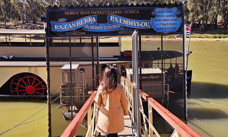 Image 8: Small-Group Murray River Adventure - Paddle Steamer & Wildlife