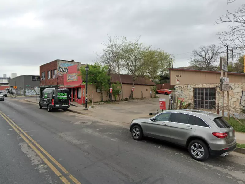 Parking at East 6th Lot - P3059