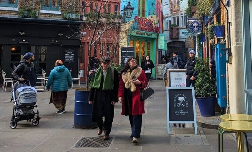 Image 3: Private Walking Tour of London