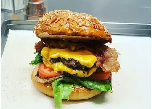 5% Cash Back at Bigworm's Bakery and Deli