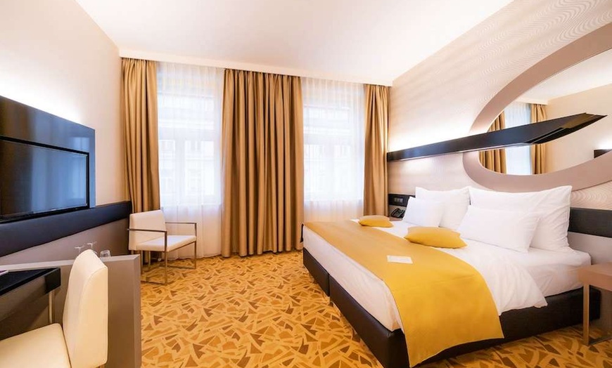 Image 12: ✈ THE CZECH REPUBLIC | Prague - Hotel Grandium Prague 4* - City centre