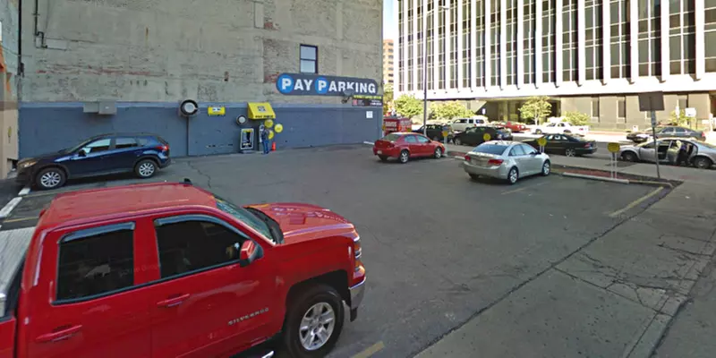 Parking at [3003] Barrister Lot