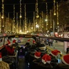 Image 1: Tour en autobús por las luces de Navidad de Barcelona
