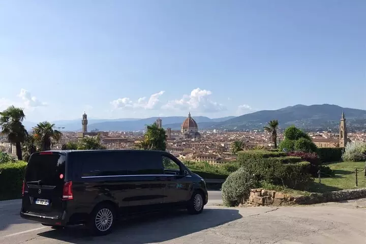 Chauffeur privé – Journée complète (8 heures à votre disposition) - Primary Image