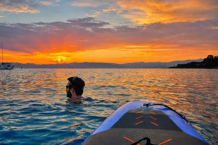 Excursion privée en bateau au coucher du soleil - Îles de Lérins Cannes - Primary Image