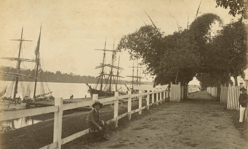 Image 5: Time Safaris Rockhampton History Walks