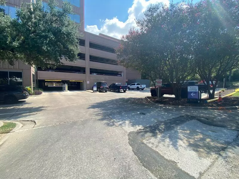 Parking at 811 Barton Springs Rd. Garage