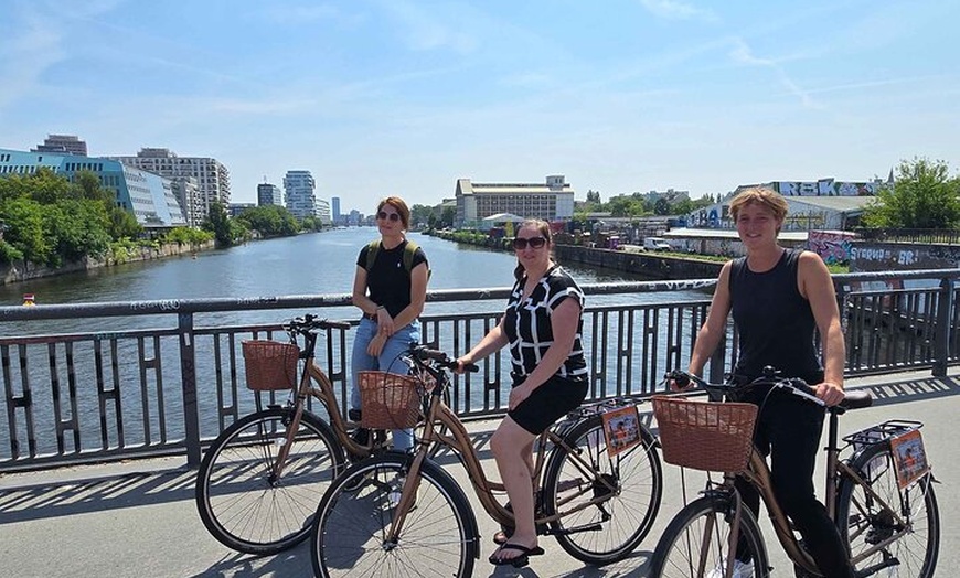 Image 4: Berlin Private VIP Fahrradtour durch das Herz der Stadt