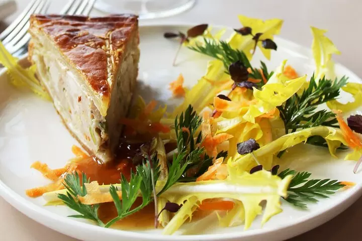 Paris Déjeuner tardif au restaurant Madame Brasserie de la Tour Eiffel