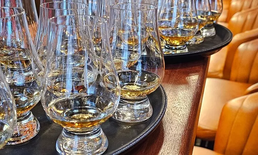 Image 2: Edinburgh Whisky Tasting and History on the Royal Mile