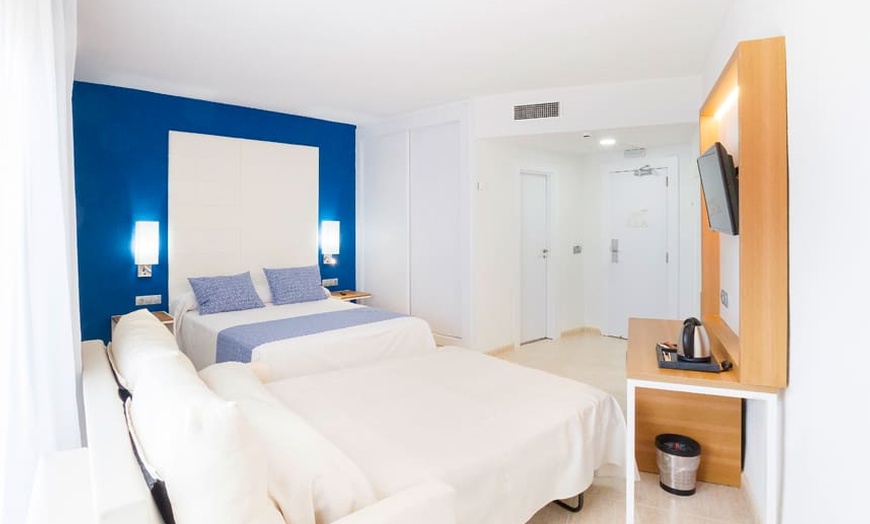 Image 140: ✈ COSTA DEL SOL | Torremolinos - Ibersol Torremolinos Beach 4*, 3 n...