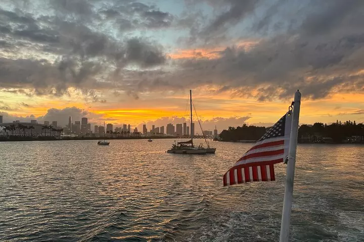 Miami Skyline Sunset Cruise with The Mojito Bar On board