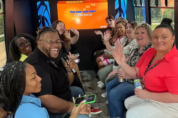 St. Louis Karaoke Mobile Tour Sing and Explore the City - Second Medium