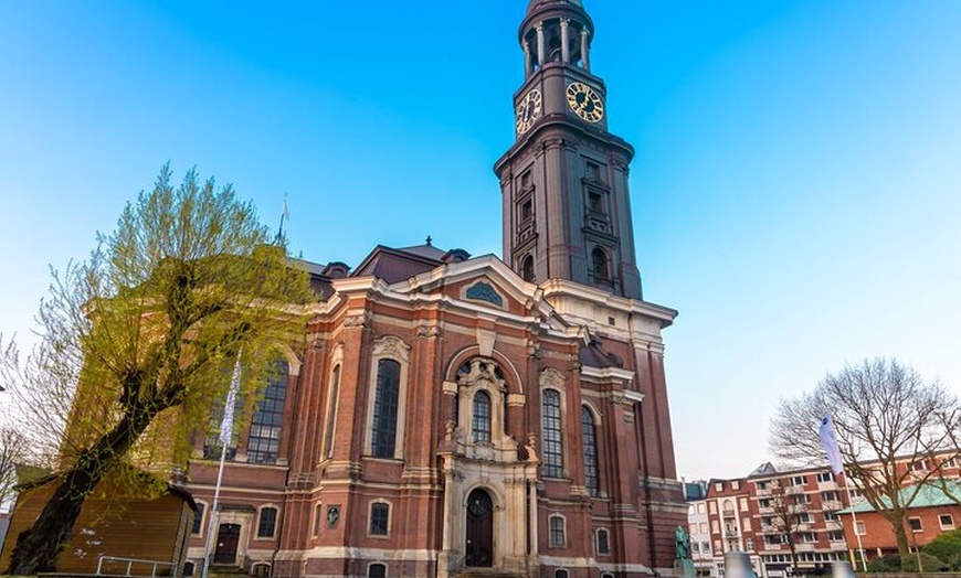 Image 8: Hamburg : City Pass mit 40 + Attraktionen & ÖPNV