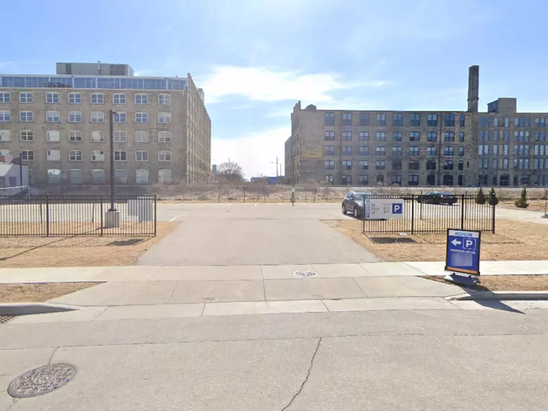 Parking at 305 W. Oregon St. Lot