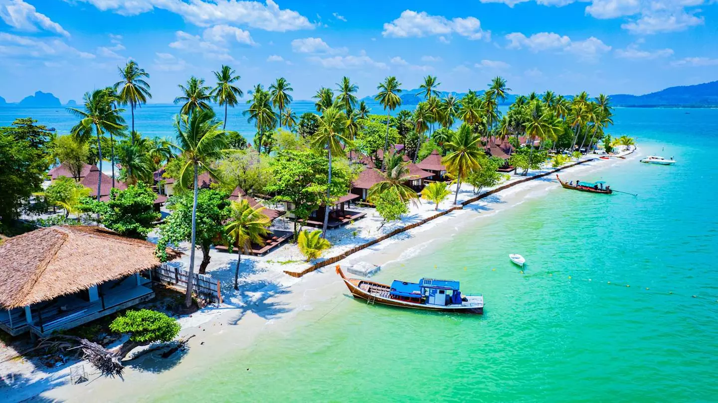 ✈ THAILANDIA | Da Bangkok a Phuket - Viaggio combinato Bangkok - Ph...