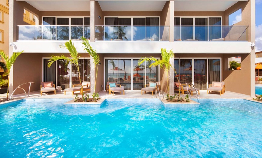 Image 13: ✈ BARBADE | Christ Church - O2 Beach Club & Spa 4*, 5 nuit - Piscin...
